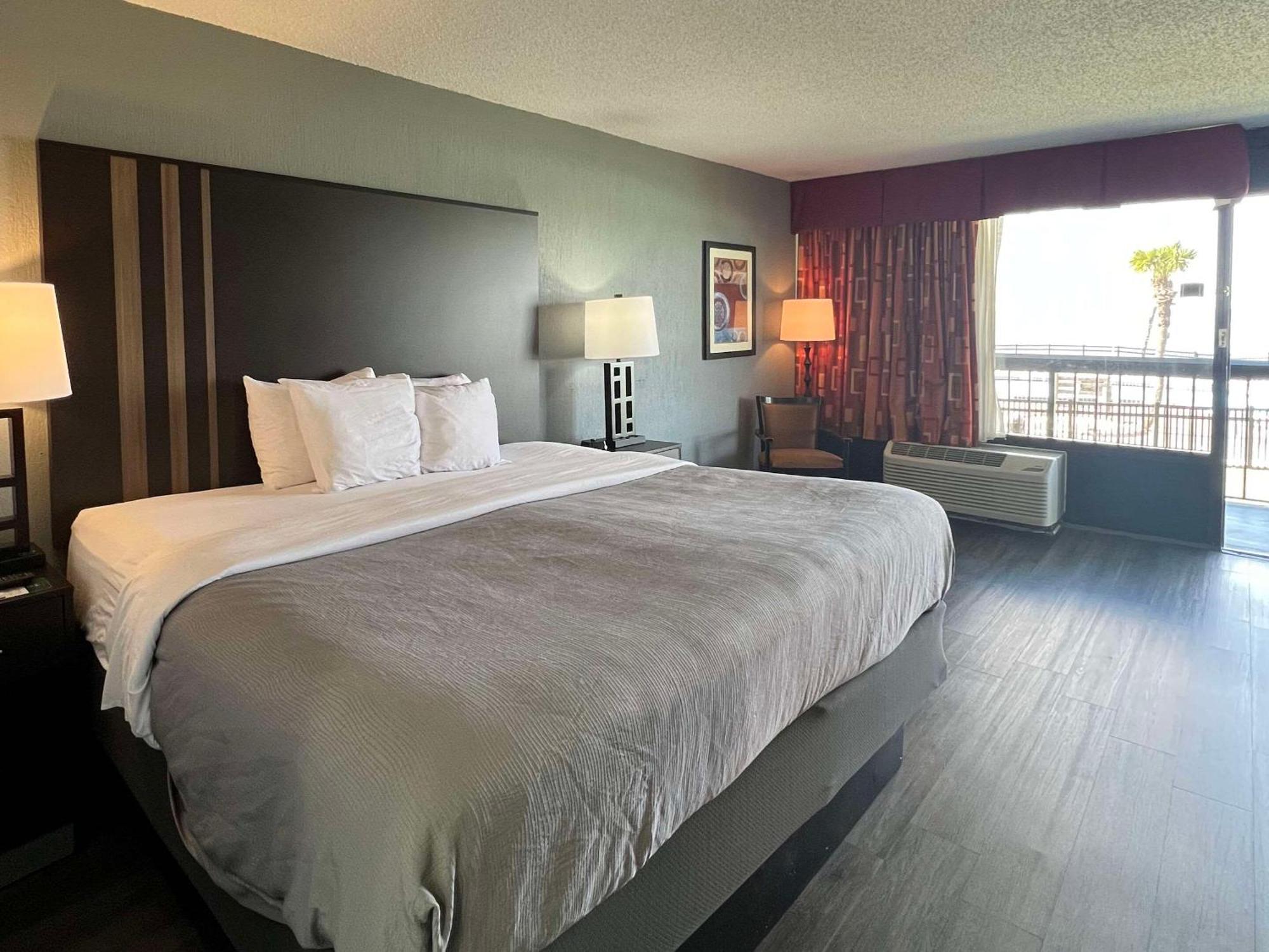 Quality Inn & Suites Gulf Breeze Bayside Near Pensacola Beach Luaran gambar